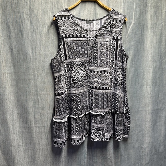 Clientele sleeveless blouse size 2-3X - Picture 2 of 9